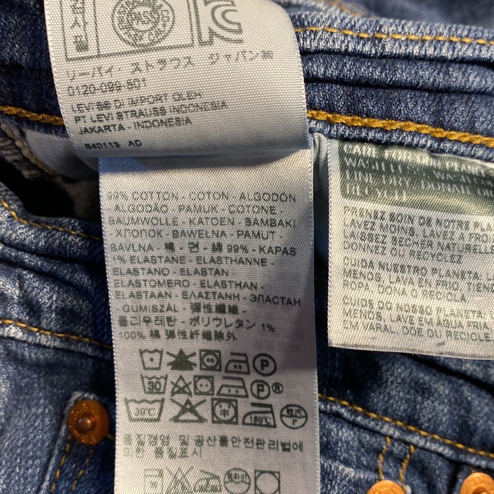 Levi’s boyfriend size 29 dark denim jeans beautiful dark denim - Picture 6 of 6